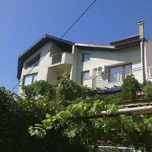 https://villa-elfi.goldensandshotels.net
