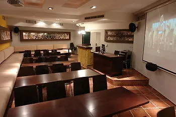 Hotel Luxor Burgas 3*,