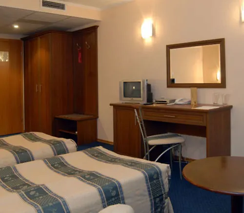 בורגאס Hotel Luxor