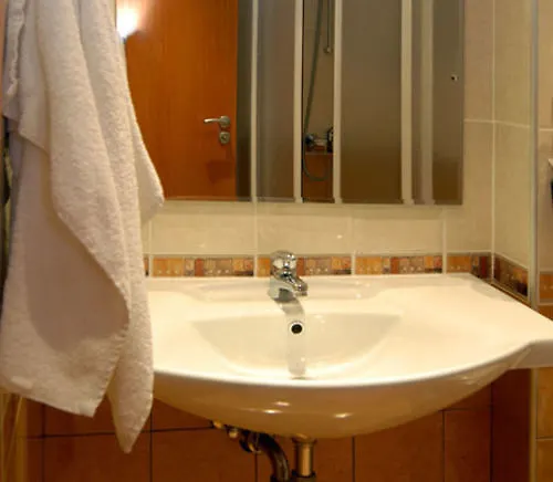 Hotel Luxor Burgas 3*,